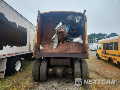 Zdjęcie 6 z 13 samochodu: 2016 INTERNATIONAL 7400 REFUSE TRUCK VIN:1HTWGAAT0GH192538 - miniatura
