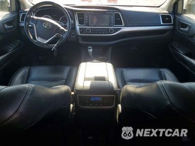 Zdjęcie 8 z 12 samochodu: 2018 TOYOTA HIGHLANDER XLE VIN:5TDJZRFHXJS814134 - miniatura