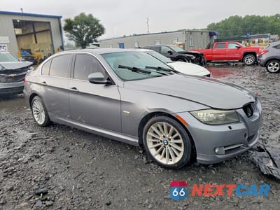 Czwarte zdjęcie samochodu z boku: 2010 BMW 335 XI VIN:WBAPL3C52AA408510 - miniatura