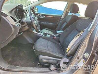 Zdjęcie 7 z 12 samochodu: 2019 NISSAN SENTRA SV VIN:3N1AB7AP7KY320642 - miniatura