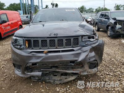 Piąte zdjęcie samochodu w środku: 2018 JEEP GRAND CHEROKEE TRACKHAWK VIN:1C4RJFN94JC293755 - miniatura
