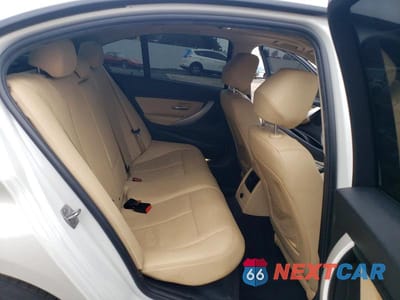 Zdjęcie 10 z 13 samochodu: 2017 BMW 320 XI VIN:WBA8E5G58HNU22371 - miniatura