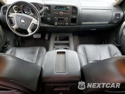 Zdjęcie 8 z 12 samochodu: 2013 CHEVROLET SILVERADO K1500 LT VIN:1GCRKSE72DZ257388 - miniatura