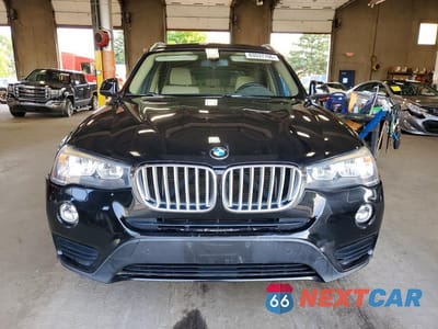 Piąte zdjęcie samochodu w środku: 2017 BMW X3 XDRIVE28I VIN:5UXWX9C3XH0T17830 - miniatura