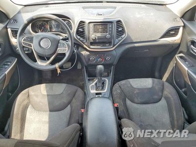Zdjęcie 8 z 13 samochodu: 2017 JEEP CHEROKEE SPORT VIN:1C4PJLAB1HW640885 - miniatura