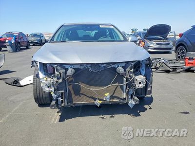 Piąte zdjęcie samochodu w środku: 2019 TOYOTA CAMRY HYBRID XLE VIN:4T1B21HK2KU517712 - miniatura