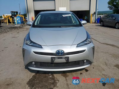 Piąte zdjęcie samochodu w środku: 2022 TOYOTA PRIUS LE AWD-E VIN:JTDL9MFU3N3041331 - miniatura