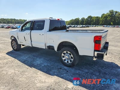 Drugie zdjęcie samochodu z przodu: 2024 FORD F350 SUPER DUTY VIN:1FT8W3BT8REG01473 - miniatura