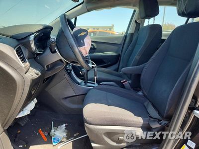 Zdjęcie 7 z 13 samochodu: 2019 CHEVROLET TRAX LS VIN:3GNCJKSB8KL351644 - miniatura