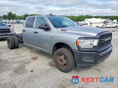 Czwarte zdjęcie samochodu z boku: 2020 RAM 3500 VIN:3C7WRSCL7LG256043 - miniatura