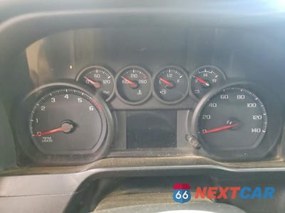Zdjęcie 9 z 12 samochodu: 2020 CHEVROLET SILVERADO C1500 VIN:1GCRWAEH3LZ201918 - miniatura