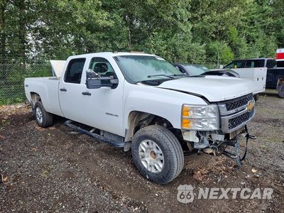 Czwarte zdjęcie samochodu z boku: 2013 CHEVROLET SILVERADO K2500 HEAVY DUTY VIN:1GC1KVC85DF216393 - miniatura