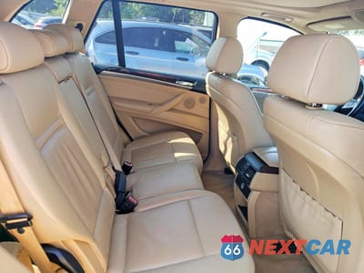 Zdjęcie 10 z 12 samochodu: 2007 BMW X5 4.8I VIN:5UXFE83577LZ39235 - miniatura