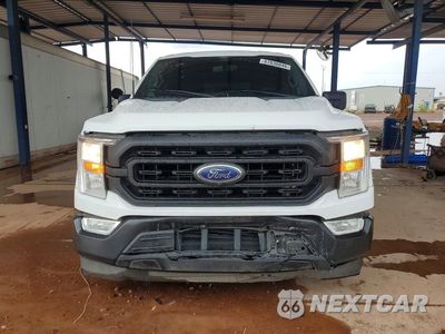 Piąte zdjęcie samochodu w środku: 2022 FORD F150 SUPERCREW VIN:1FTFW1CD3NFB34700 - miniatura