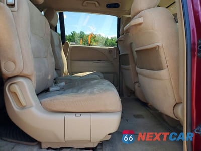 Zdjęcie 11 z 13 samochodu: 2006 HONDA ODYSSEY EX VIN:5FNRL38486B113082 - miniatura