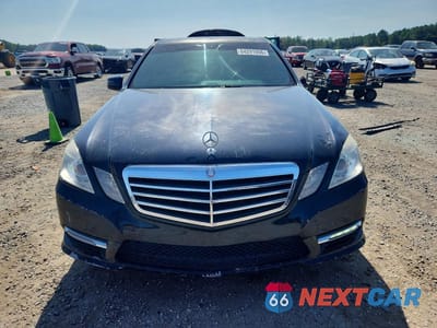 Piąte zdjęcie samochodu w środku: 2013 MERCEDES-BENZ E 350 4MATIC VIN:WDDHF8JB6DA747494 - miniatura