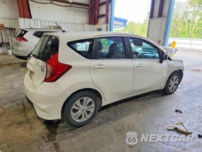 Trzecie zdjęcie samochodu z tyłu: 2019 NISSAN VERSA NOTE S VIN:3N1CE2CP4KL360772 - miniatura