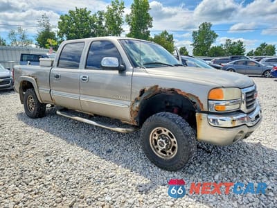 Czwarte zdjęcie samochodu z boku: 2003 GMC SIERRA K1500 HEAVY DUTY VIN:1GTGK13U83F158570 - miniatura