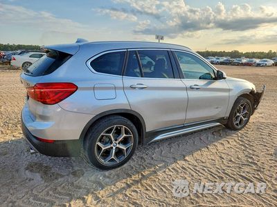 Trzecie zdjęcie samochodu z tyłu: 2017 BMW X1 XDRIVE28I VIN:WBXHT3C35H5F83056 - miniatura