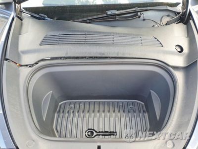 Zdjęcie 12 z 13 samochodu: 2021 TESLA MODEL Y VIN:5YJYGDEF9MF261704 - miniatura