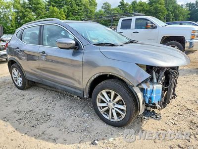 Czwarte zdjęcie samochodu z boku: 2018 NISSAN ROGUE SPORT SV VIN:JN1BJ1CR1JW203034 - miniatura
