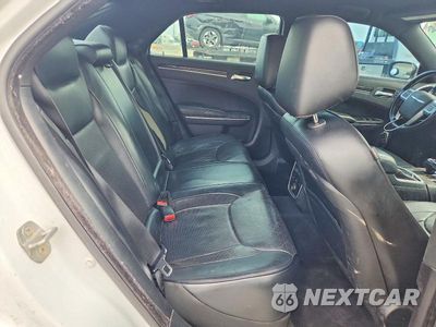 Zdjęcie 10 z 12 samochodu: 2014 CHRYSLER 300C VIN:2C3CCAEG1EH161903 - miniatura