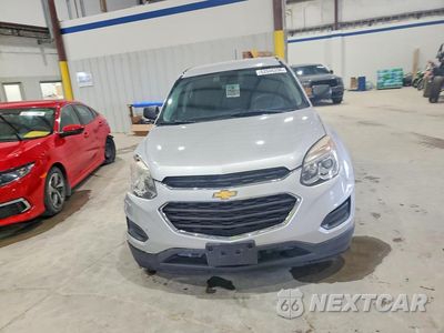 Piąte zdjęcie samochodu w środku: 2017 CHEVROLET EQUINOX LS VIN:2GNALBEK0H1519543 - miniatura