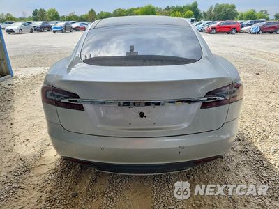 Zdjęcie 6 z 12 samochodu: 2015 TESLA MODEL S VIN:5YJSA1E27FF115128 - miniatura