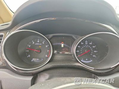 Zdjęcie 9 z 12 samochodu: 2015 KIA SEDONA EX VIN:KNDMC5C19F6045146 - miniatura