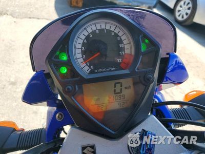 Zdjęcie 7 z 9 samochodu: 2005 SUZUKI SV650 VIN:JS1VP53A052103427 - miniatura