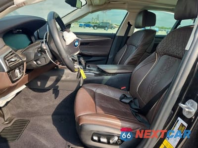 Zdjęcie 7 z 12 samochodu: 2022 BMW 530 VIN:WBA33AG09NCH72535 - miniatura