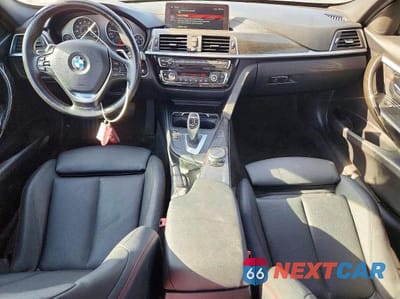 Zdjęcie 8 z 12 samochodu: 2018 BMW 330 XI VIN:WBA8D9G52JNU70111 - miniatura