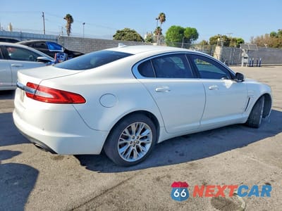 Trzecie zdjęcie samochodu z tyłu: 2013 JAGUAR XF VIN:SAJWA0ES2DPS82304 - miniatura