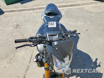 Piąte zdjęcie samochodu w środku: 2012 YAMAHA FZ8 N VIN:JYARN27E8CA002420 - miniatura