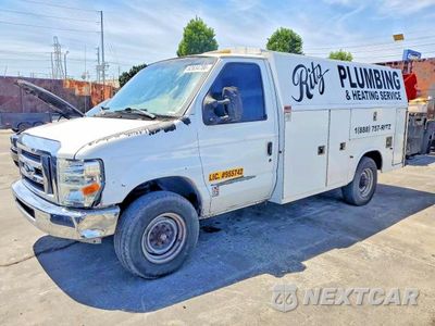2013 FORD ECONOLINE E350 SUPER DUTY CUTAWAY VAN 1FDWE3FL5DDA02562 - główne zdjęcie licytacji z USA - miniatura