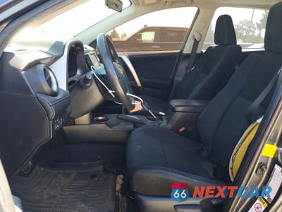 Zdjęcie 7 z 13 samochodu: 2014 TOYOTA RAV4 XLE VIN:JTMWFREV2EJ003744 - miniatura