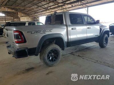 Trzecie zdjęcie samochodu z tyłu: 2022 RAM 1500 TRX VIN:1C6SRFU9XNN252821 - miniatura