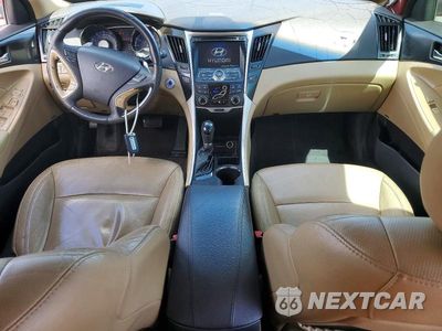 Zdjęcie 8 z 12 samochodu: 2013 HYUNDAI SONATA LIMITED 2.0T VIN:5NPEC4AB3DH667478 - miniatura