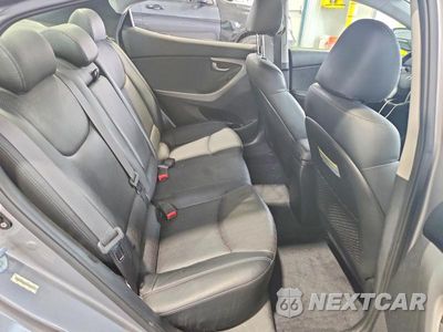 Zdjęcie 10 z 12 samochodu: 2012 HYUNDAI ELANTRA LIMITED VIN:KMHDH4AE4CU342958 - miniatura