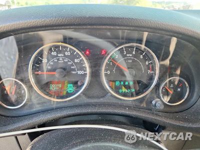Zdjęcie 9 z 12 samochodu: 2018 JEEP WRANGLER UNLIMITED SPORT VIN:1C4BJWDG6JL807400 - miniatura