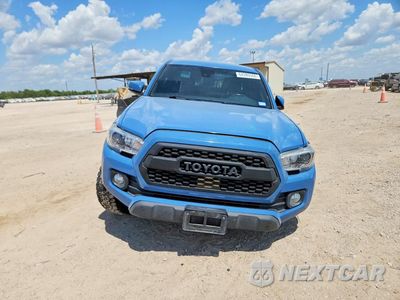 Piąte zdjęcie samochodu w środku: 2019 TOYOTA TACOMA SR V6 VIN:5TFCZ5AN1KX179153 - miniatura