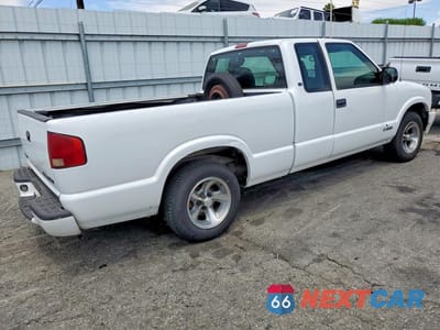 Trzecie zdjęcie samochodu z tyłu: 2001 CHEVROLET S TRUCK S10 VIN:1GCCS19W718163218 - miniatura