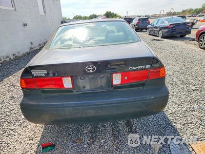 Zdjęcie 6 z 13 samochodu: 2000 TOYOTA CAMRY LE VIN:4T1BG22K7YU971866 - miniatura