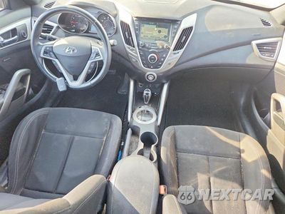 Zdjęcie 8 z 12 samochodu: 2017 HYUNDAI VELOSTER VALUE EDITION VIN:KMHTC6AD8HU316691 - miniatura