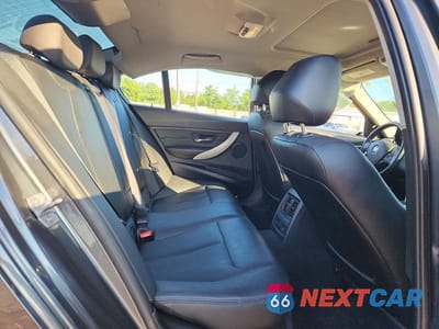 Zdjęcie 10 z 13 samochodu: 2014 BMW 320 VIN:WBA3C3G55ENR25212 - miniatura