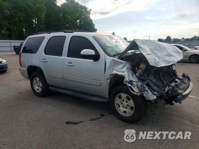 Czwarte zdjęcie samochodu z boku: 2013 CHEVROLET TAHOE K1500 LT VIN:1GNSKBE00DR220352 - miniatura