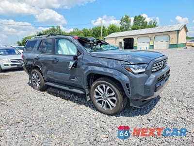Czwarte zdjęcie samochodu z boku: 2026 TOYOTA 4RUNNER LIMITED VIN:JTEVA5BR1T5103703 - miniatura