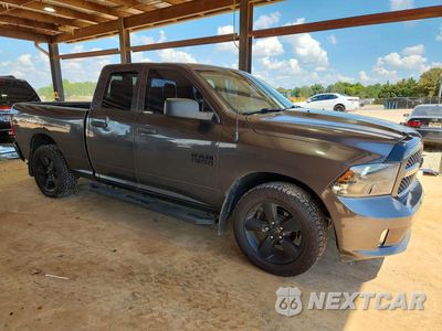 Czwarte zdjęcie samochodu z boku: 2018 RAM 1500 ST VIN:1C6RR6FG4JS280555 - miniatura