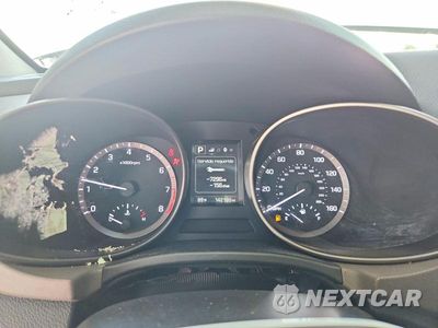 Zdjęcie 9 z 12 samochodu: 2017 HYUNDAI SANTA FE SE VIN:KM8SM4HF3HU252449 - miniatura