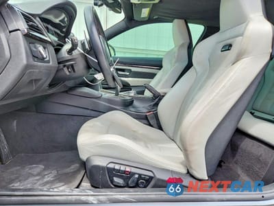 Zdjęcie 7 z 13 samochodu: 2015 BMW M4 VIN:WBS3R9C52FK331022 - miniatura